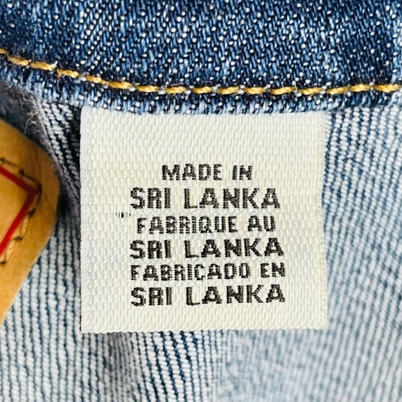 Levi's Ex Boyfriend Trucker Button Down Denim Jacket Size M - Picture 6 of 7